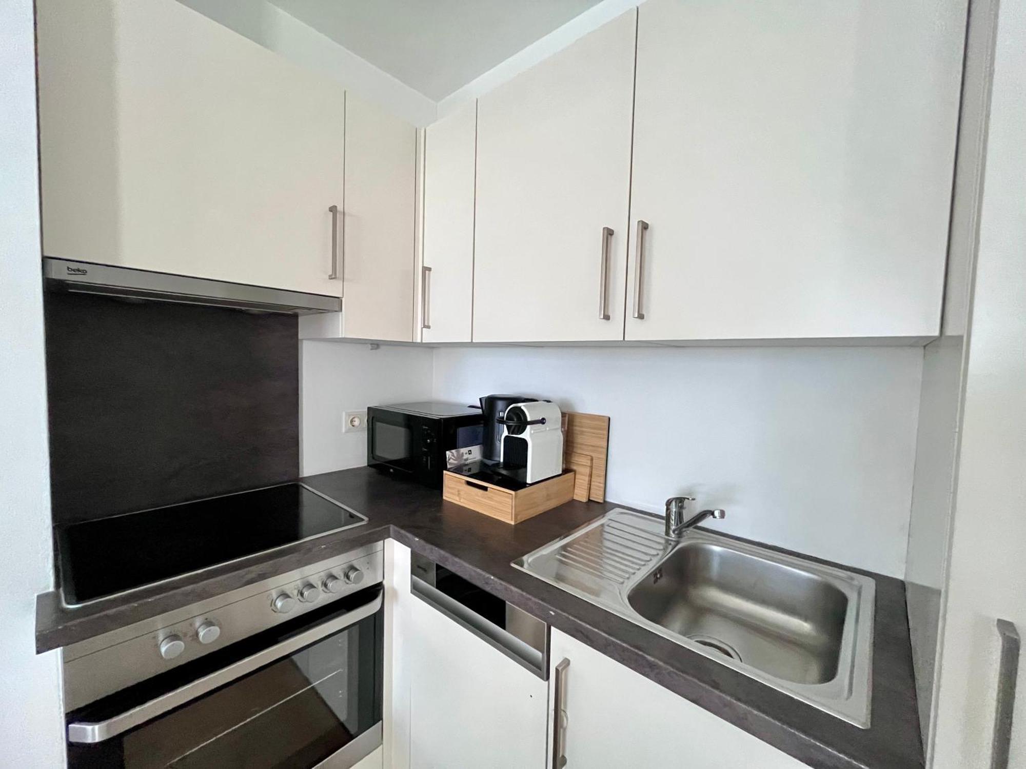 Appartement Funky Near Station Free Parking